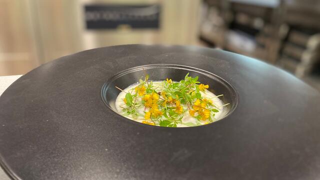 Sunflower seeds, celeriac and cream