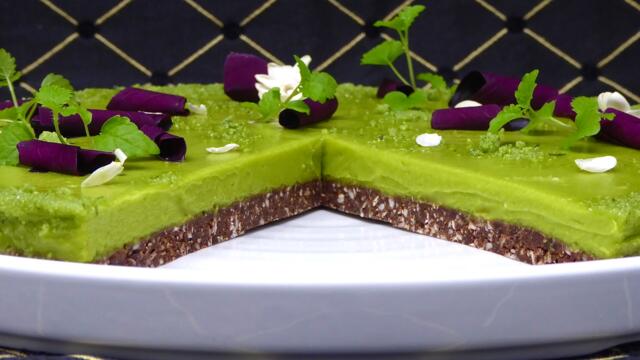 Vegan sweet avocado "cheesecake" tart