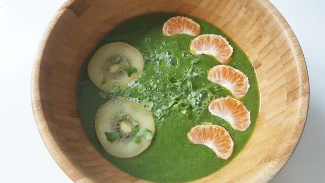 Mean Green Smoothiebowl with Brocco cress