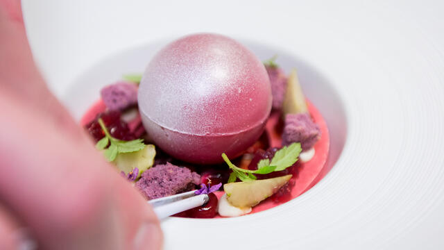 Strawberry, almond and lavender